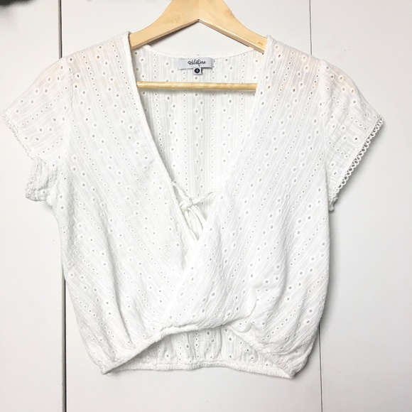 Wildfire Tops - 2/$35🌿 WILDFIRE White Eyelet Wrap Top